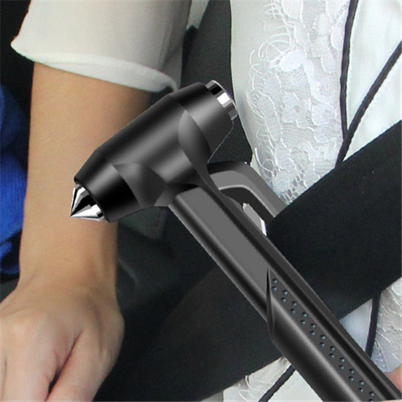 Cutting a seat belt with the integrated blade